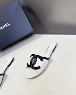 Chanel Buty, sandaly klapki, skora