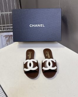 Chanel Buty, sandaly klapki, skora