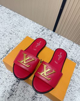 Louis Vuitton Buty, sandaly klapki, skora