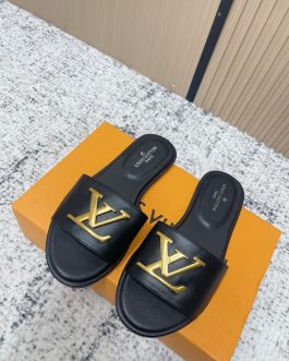 Louis Vuitton Buty, sandaly klapki, skora