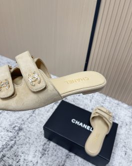 Chanel Buty, sandaly klapki, skora