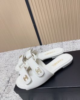 Chanel Buty, sandaly klapki, skora