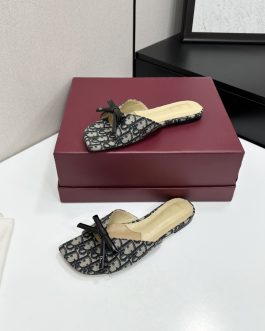 Dior Buty, sandaly klapki, skora