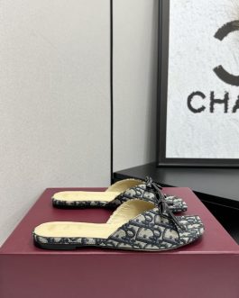 Dior Buty, sandaly klapki, skora