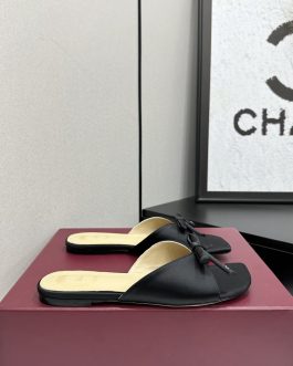 Dior Buty, sandaly klapki, skora