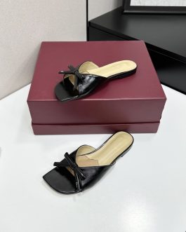 Dior Buty, sandaly klapki, skora