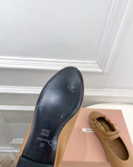 Miu Miu mokasyny półbuty damskie baleriny Loafersy, skóra