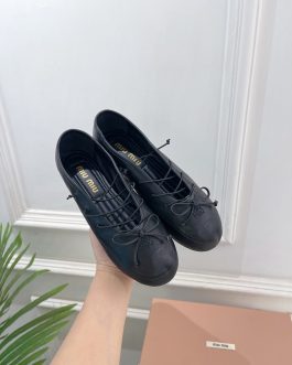 Miu Miu mokasyny półbuty damskie baleriny Loafersy, skóra