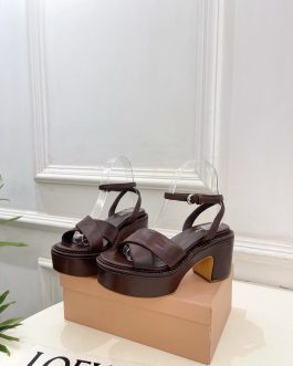 Miu Miu Buty, sandaly klapki, skora