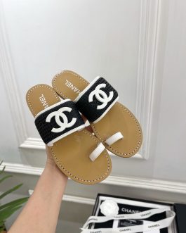 Chanel Buty, sandaly klapki, skora