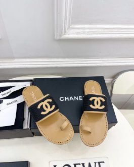 Chanel Buty, sandaly klapki, skora