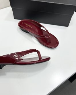 Chanel Buty, sandaly klapki, skora