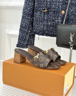 Louis Vuitton Buty, sandaly klapki, skora
