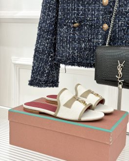 Loro Piana Buty, sandaly klapki, skora