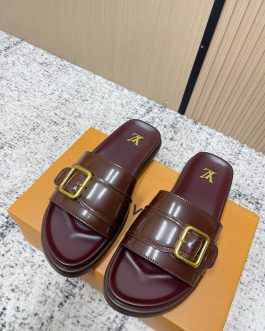 Louis Vuitton Buty, sandaly klapki, skora