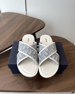 Dior Buty, sandaly klapki, skora