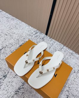 Louis Vuitton Buty, sandaly klapki, skora