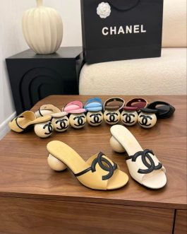 Chanel Buty, sandaly klapki, skora