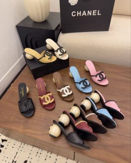 Chanel Buty, sandaly klapki, skora