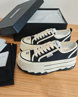 Chanel Sneakersy, trampki, tenisówki, buty, skora