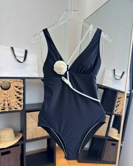 Damski strój kąpielowy Chanel