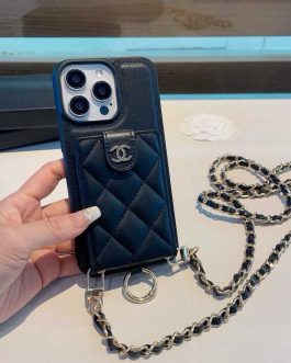 Etui na telefon Chanel, pokrowec obudowa okladka Prada prezent