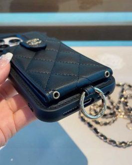 Etui na telefon Chanel, pokrowec obudowa okladka Prada prezent