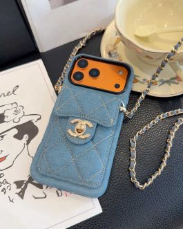 Etui na telefon Chanel, pokrowec obudowa okladka Prada prezent